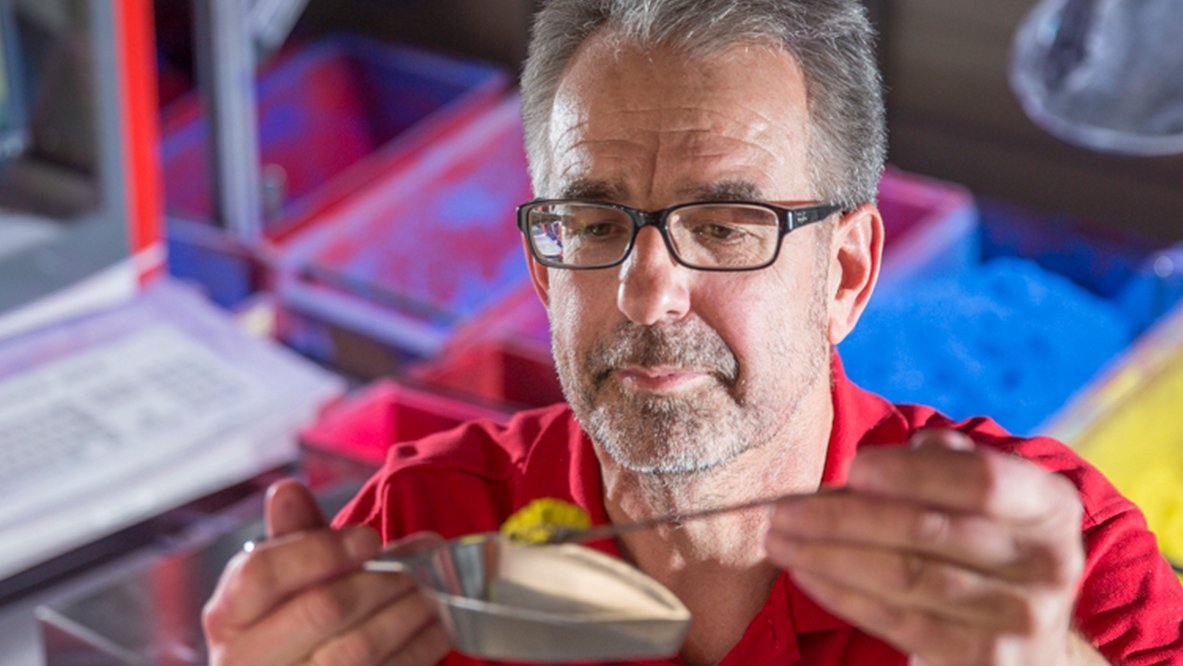 Guide de référence sur la résistance des plastiques aux liquides et gaz chimiques