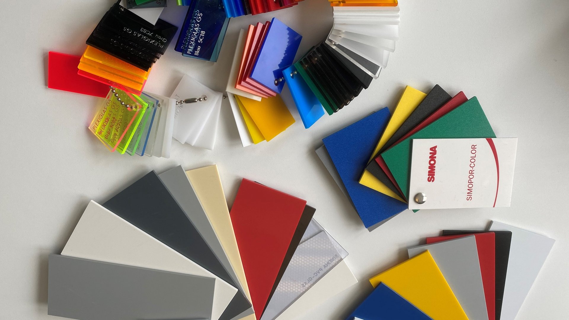 Zuschnitte aus Kunststoff gefräst, gebogen, zugeschnitten mit Bohrungen, Gewinden - Colasit