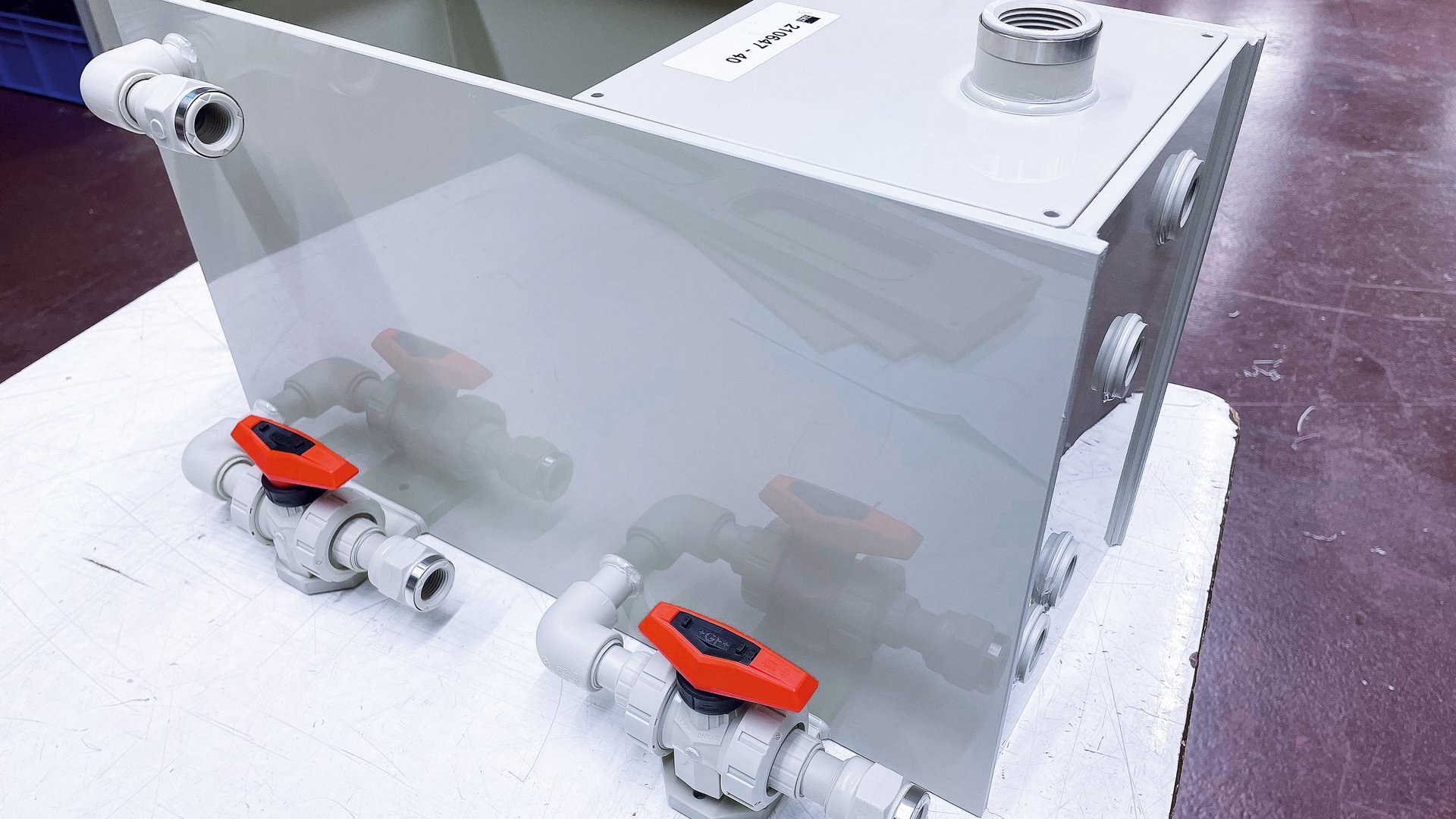 Lösungen aus Kunststoff für Gehäuse, Zuschnitte aus Kunststoff für die Verwendung in der Industrie - Colasit