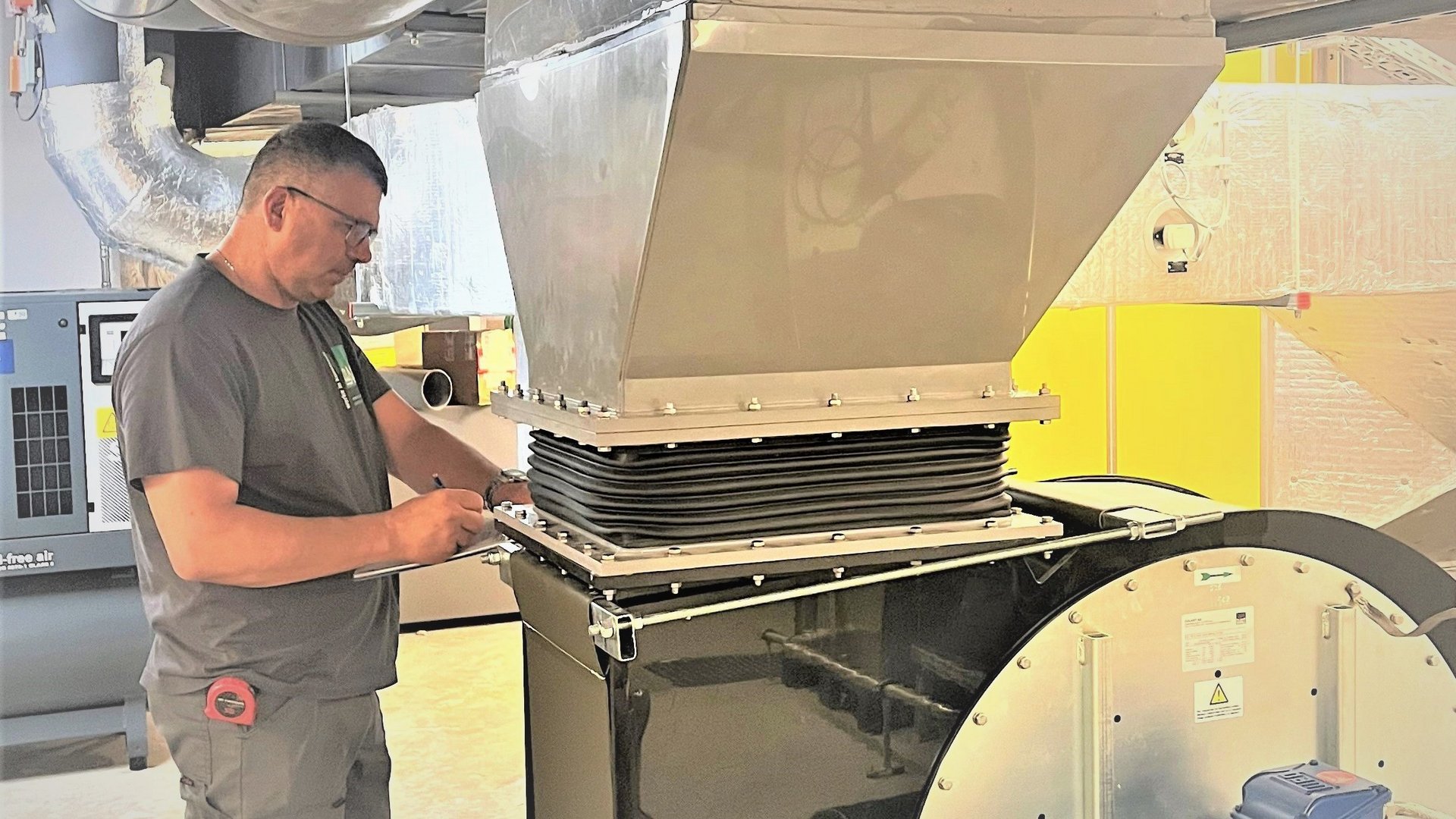 Inspektion, Wartung, Instandsetzung, Unterhalt, Service von Kunststoffventilatoren - Colasit