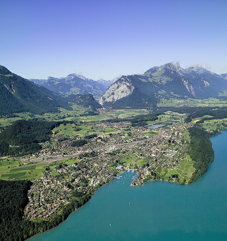 Spiez location with Lake Thun as the working environment - Colasit