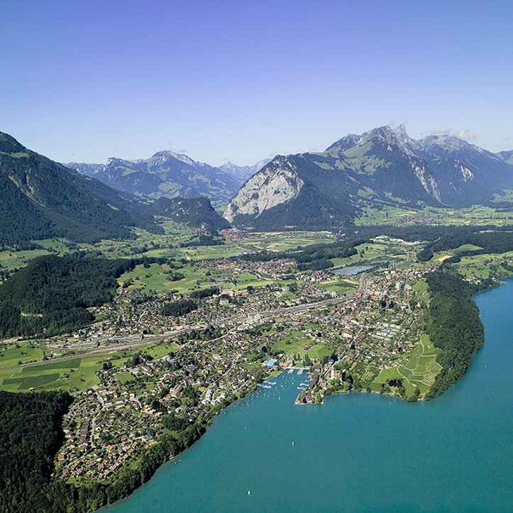 Spiez location with Lake Thun as the working environment - Colasit