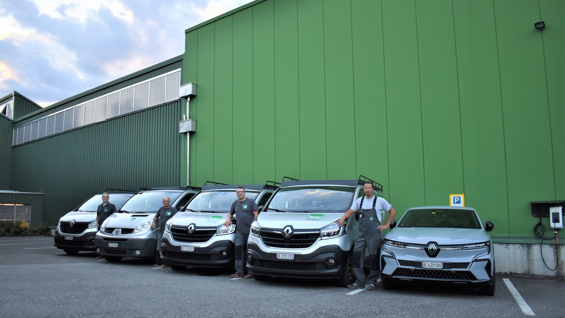 Assembly, maintenance with service vehicles service - Colasit