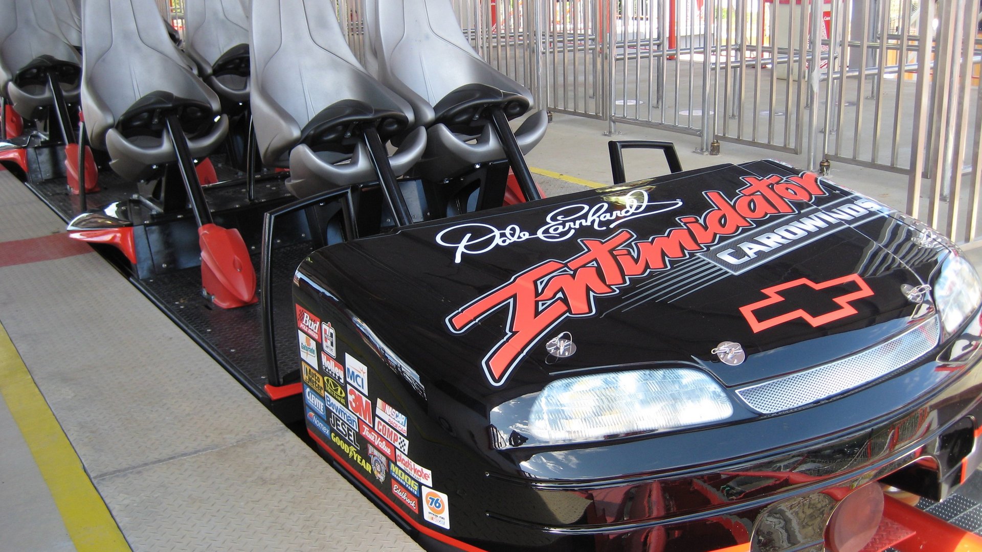 Vehicle sheeting made of GRP for roller coasters - Colasit