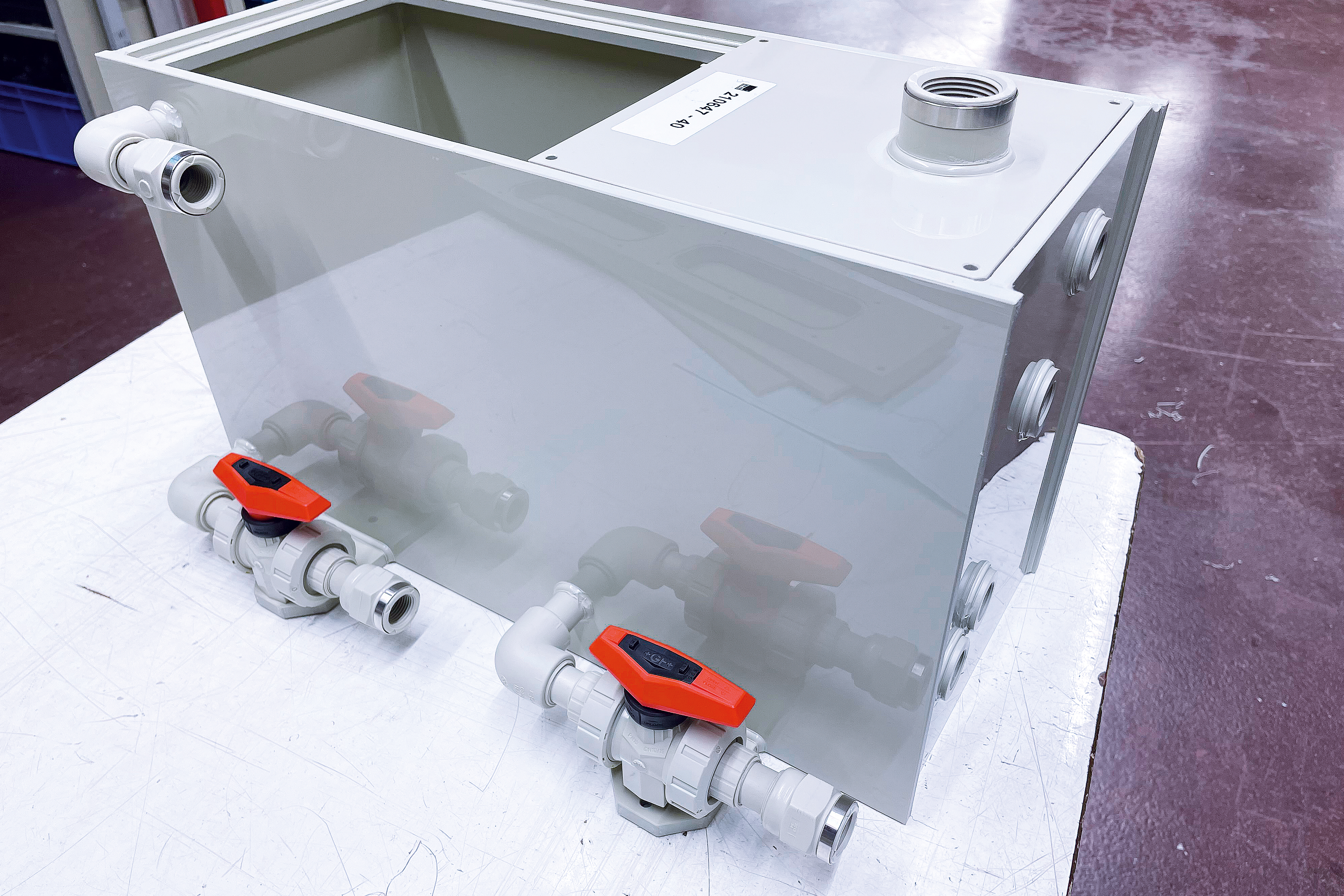 Lösungen aus Kunststoff für Gehäuse, Zuschnitte aus Kunststoff für die Verwendung in der Industrie - Colasit